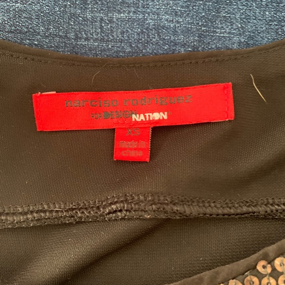 Black W/Gold Sequins Sleeveless Top - Picture 5 of 6